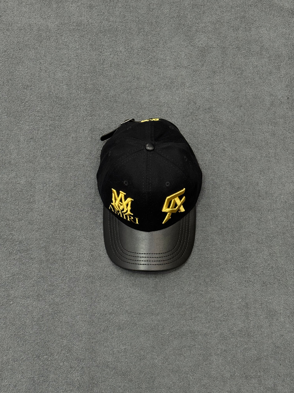 BONÉ AMR - PRETO/AMARELO