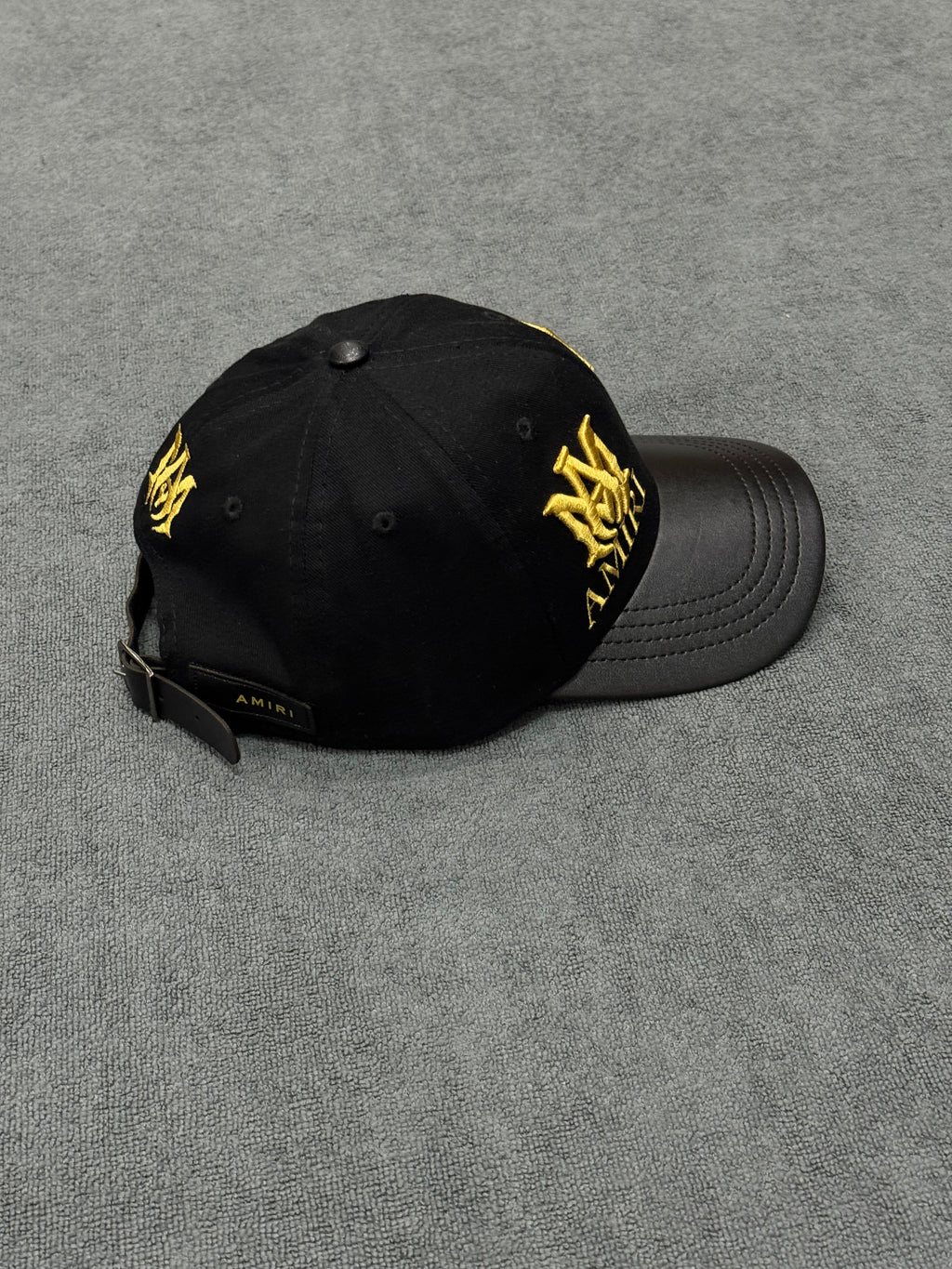 BONÉ AMR - PRETO/AMARELO