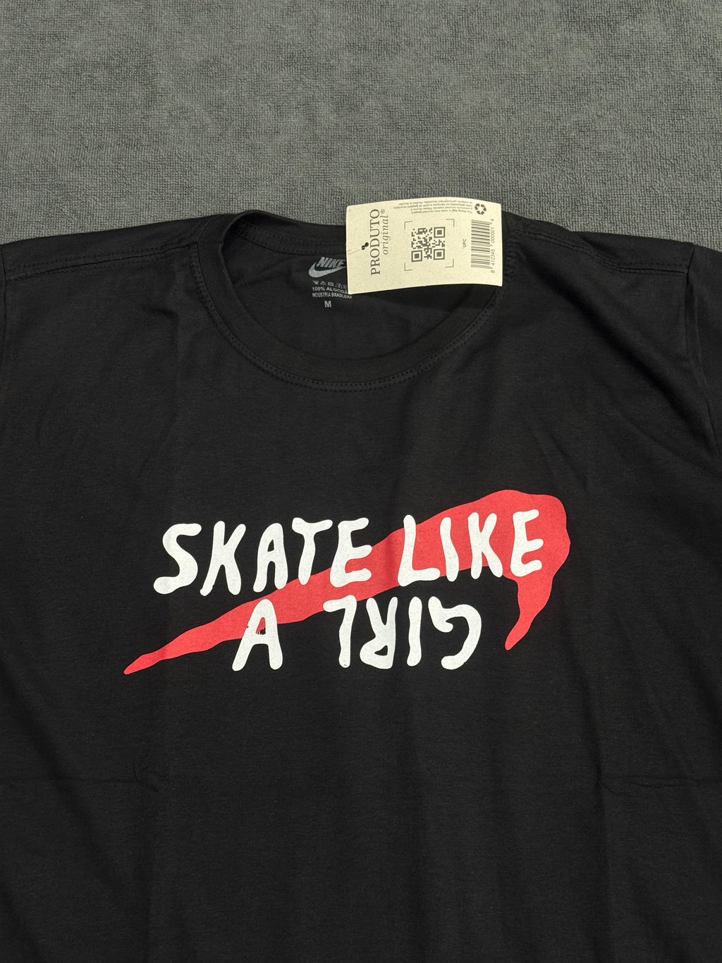 CAMISETA NK LIKE - PRETA