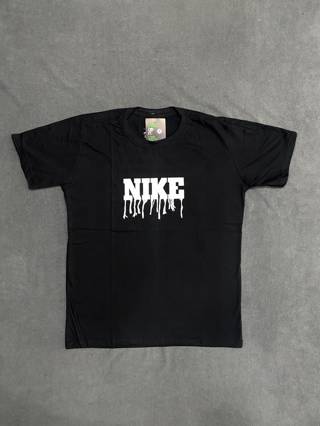 CAMISETA NK DOUBLE LOGO - PRETA