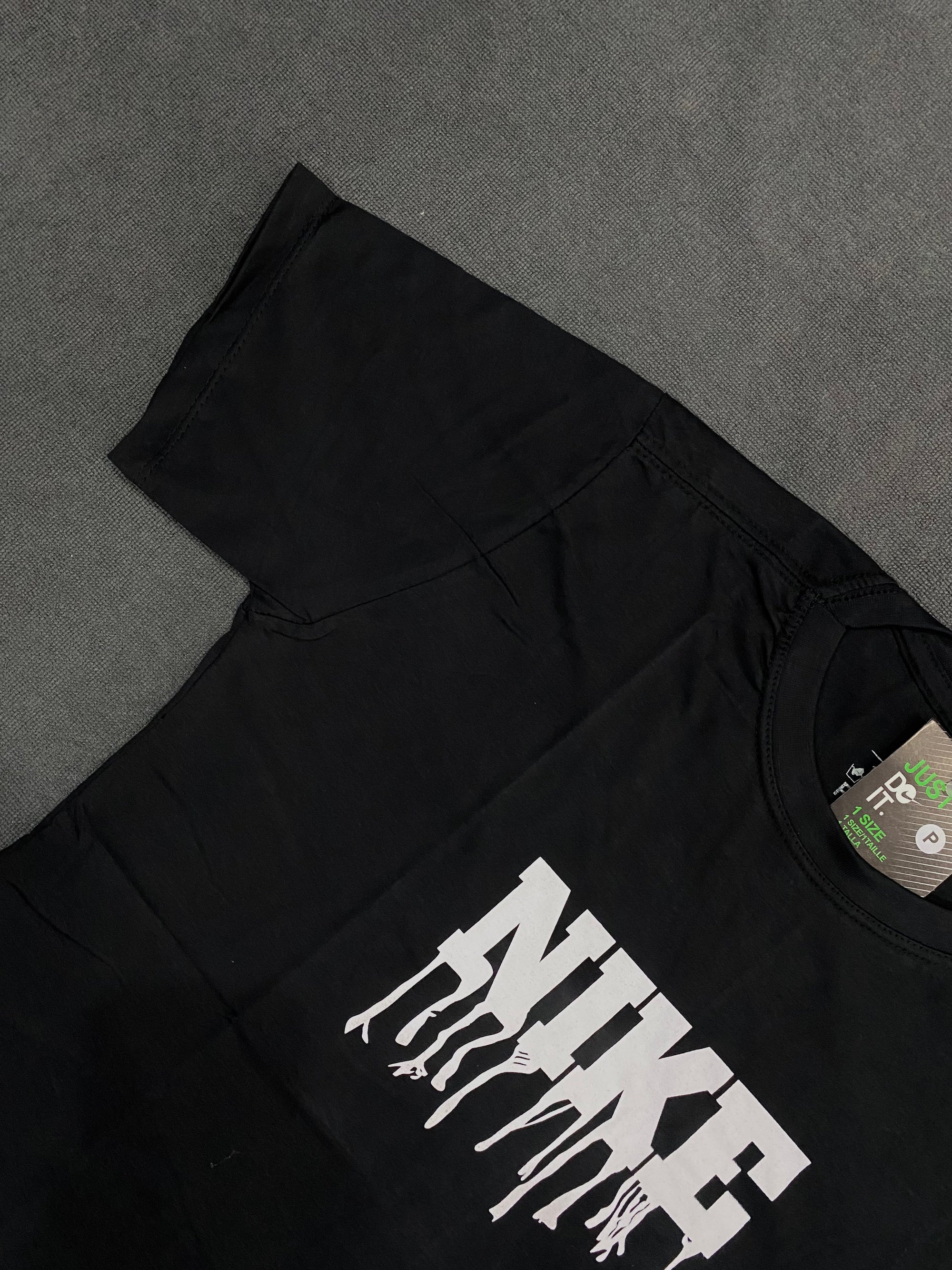 CAMISETA NK DOUBLE LOGO - PRETA