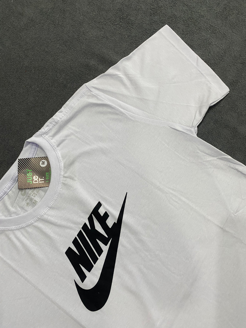 CAMISETA NK LOGO - BRANCA