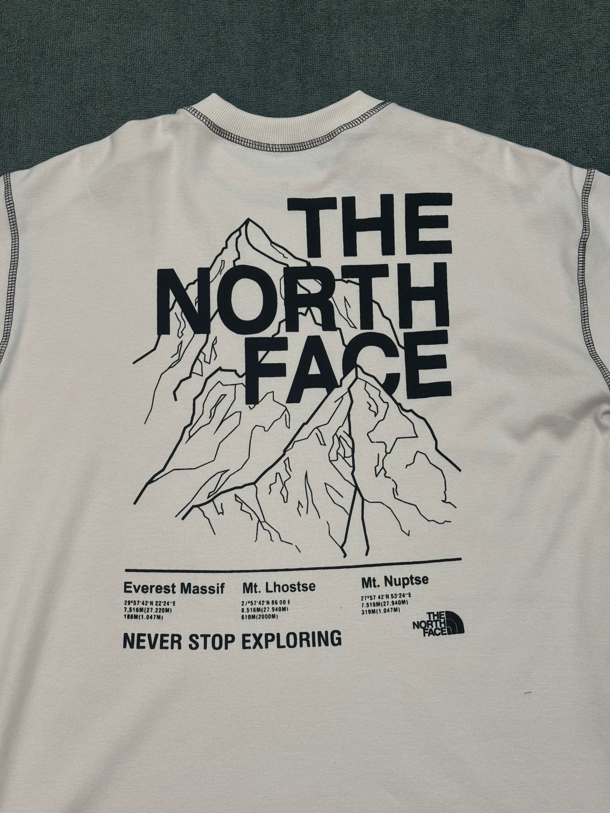 CAMISETA OVERSIZED NORTH FACE - BRANCA
