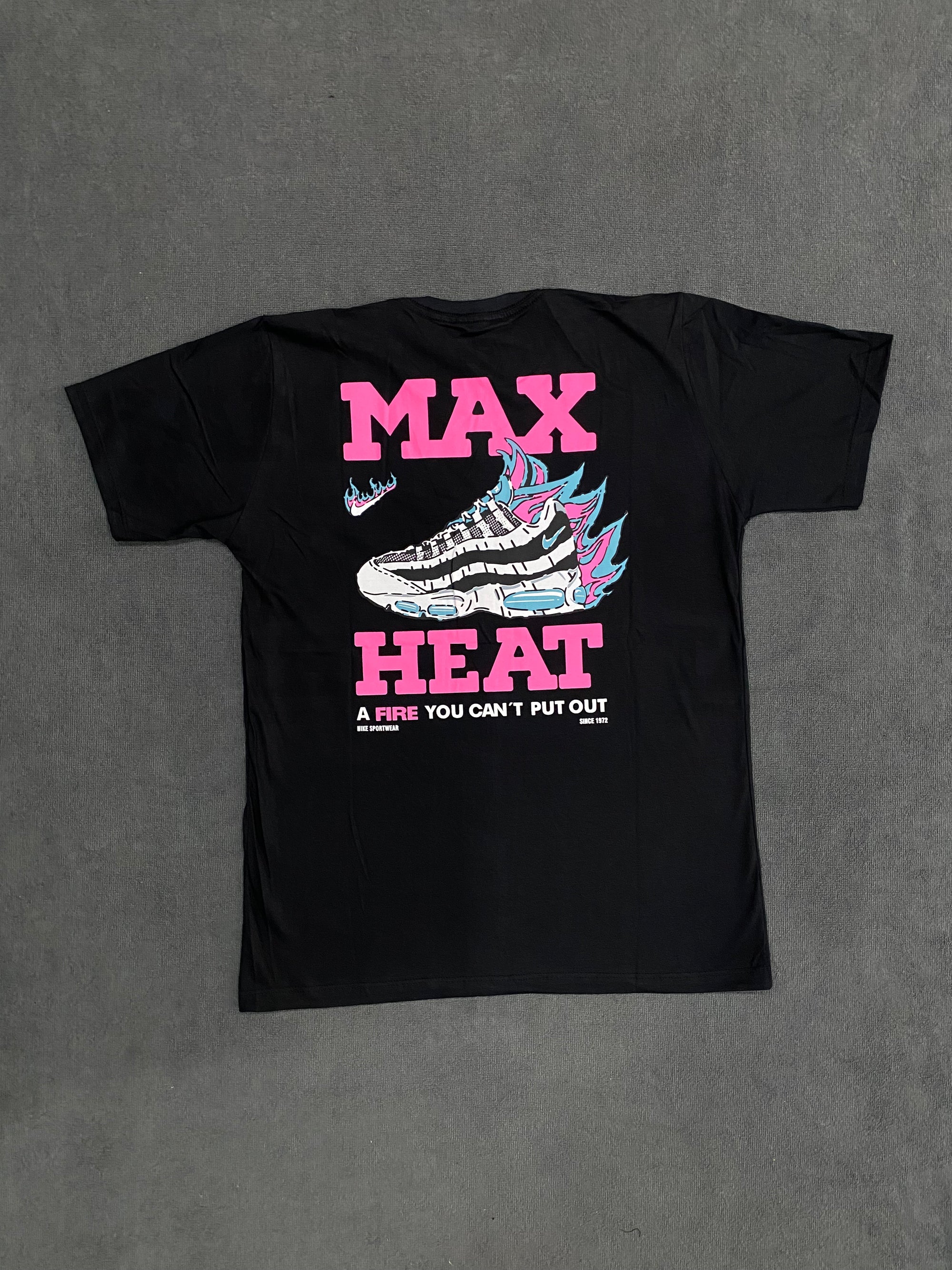 CAMISETA STUSSY MAX - PRETA