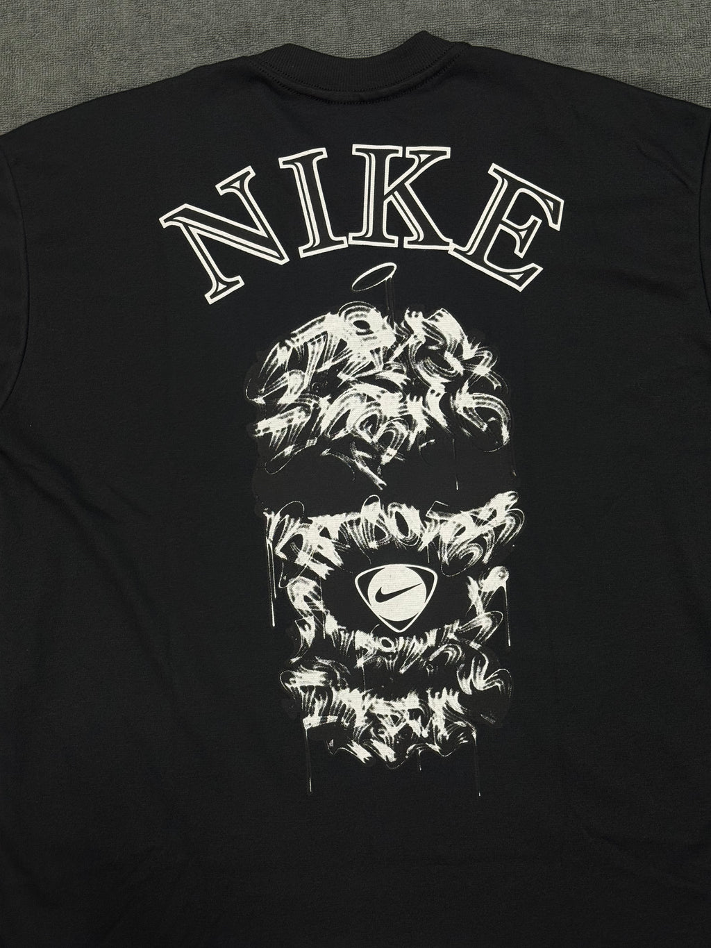 CAMISETA OVERSIZED NK BALACLAVA - PRETA