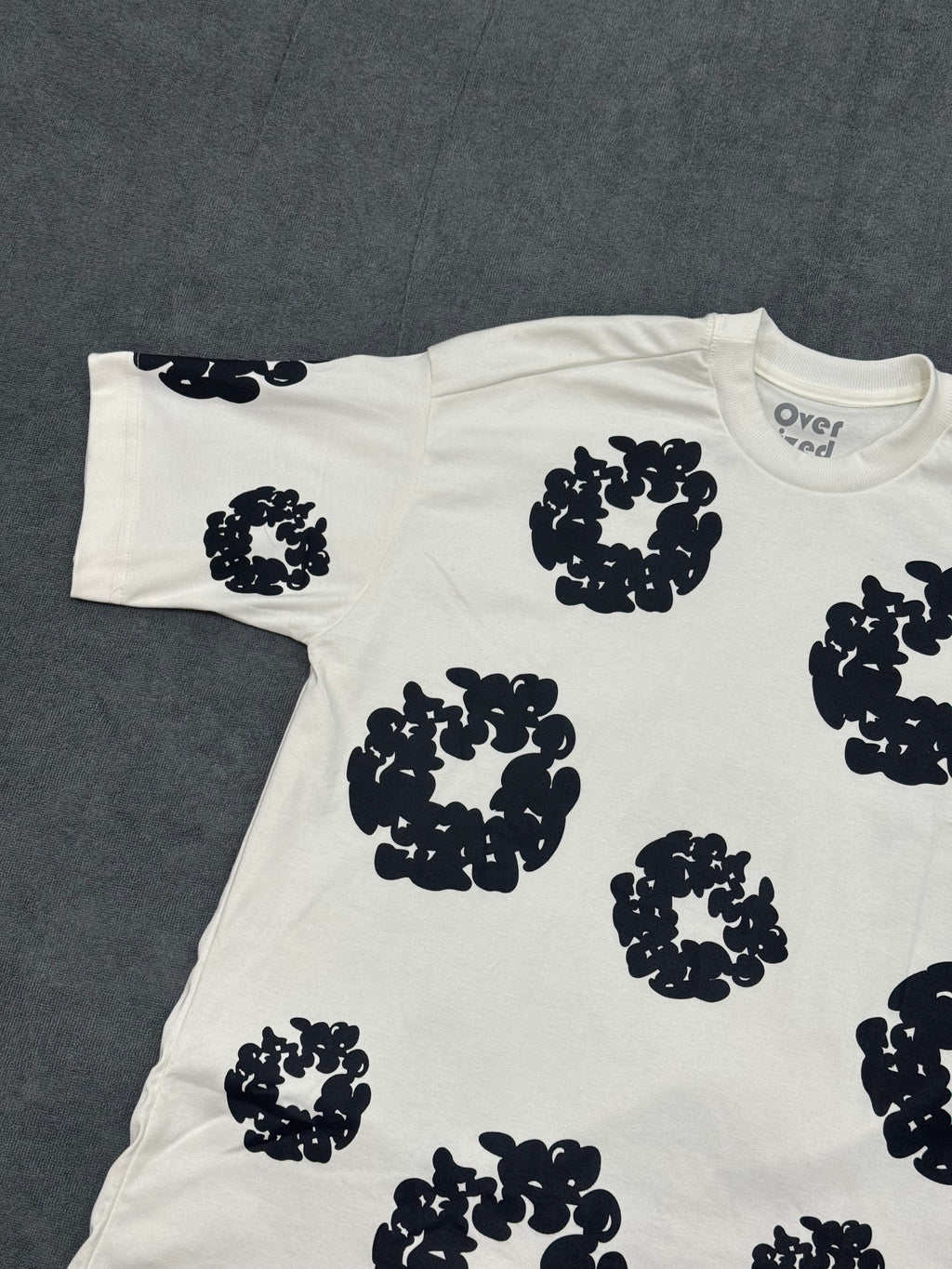 CAMISETA OVERSIZED DENIM TEARS - BRANCA