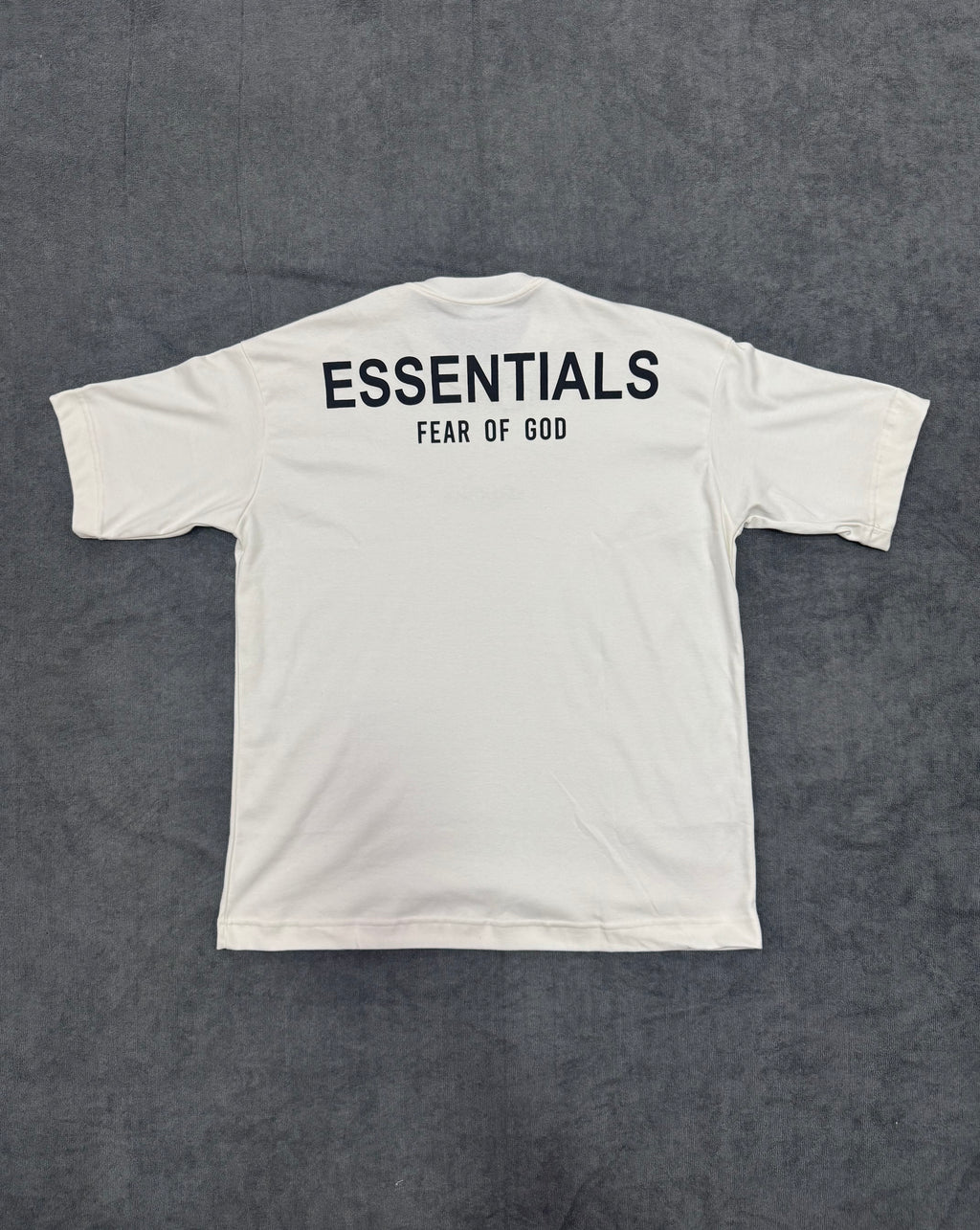 CAMISETA OVERSIZED ESSENTIALS - BRANCA