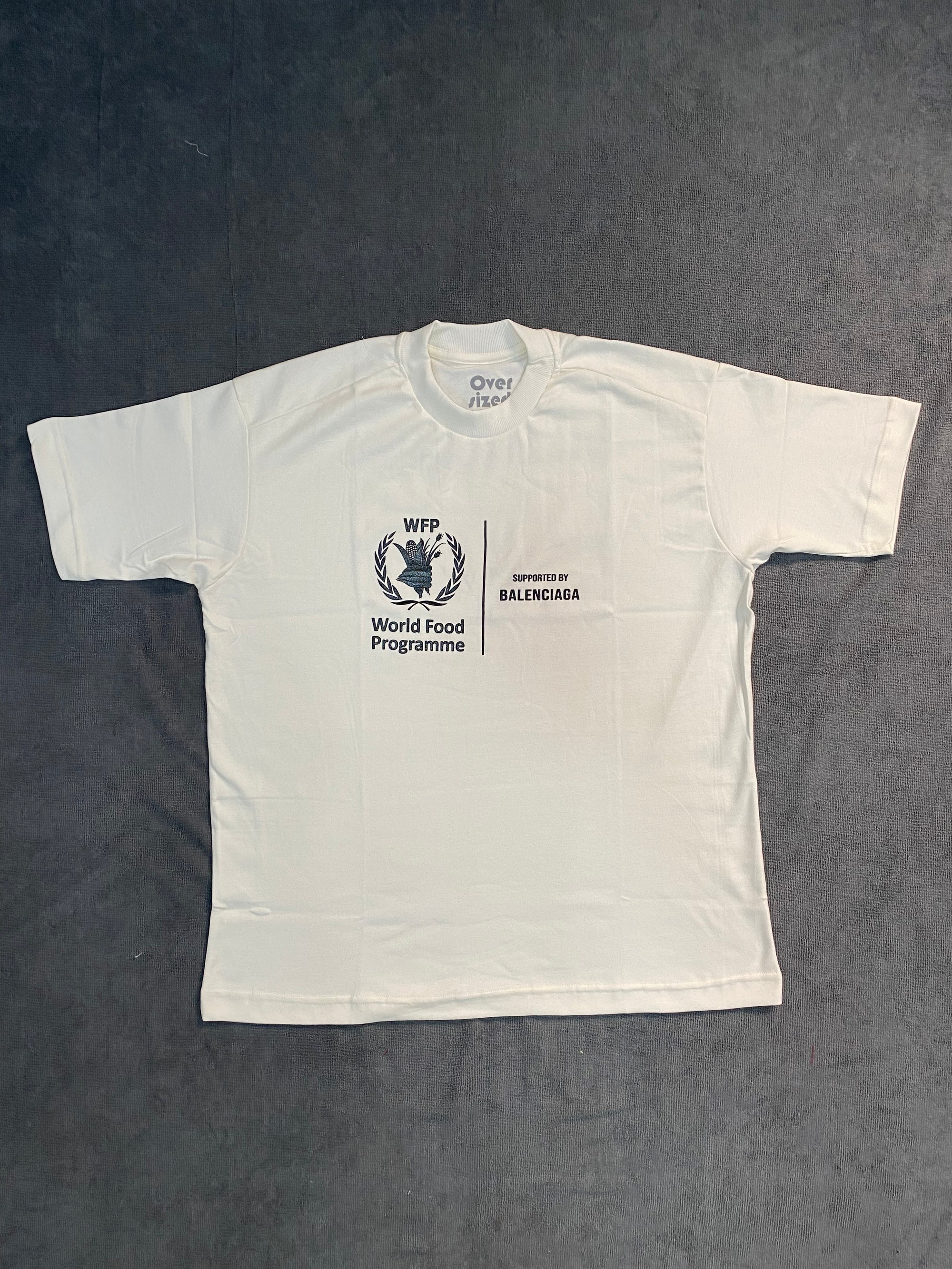CAMISETA OVERSIZED BALENCIAGA - BRANCA