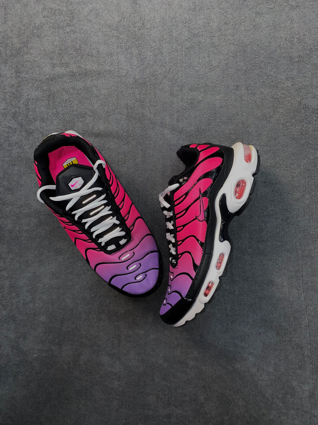 TÊNIS NK AIR MAX TN - ROSA NEON