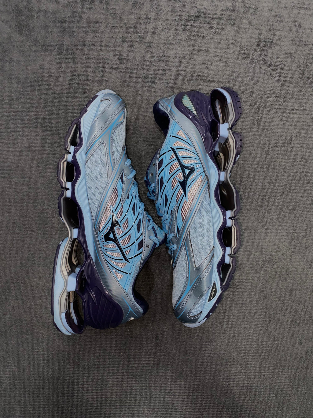 TÊNIS MIZUNO PROPHECY 8