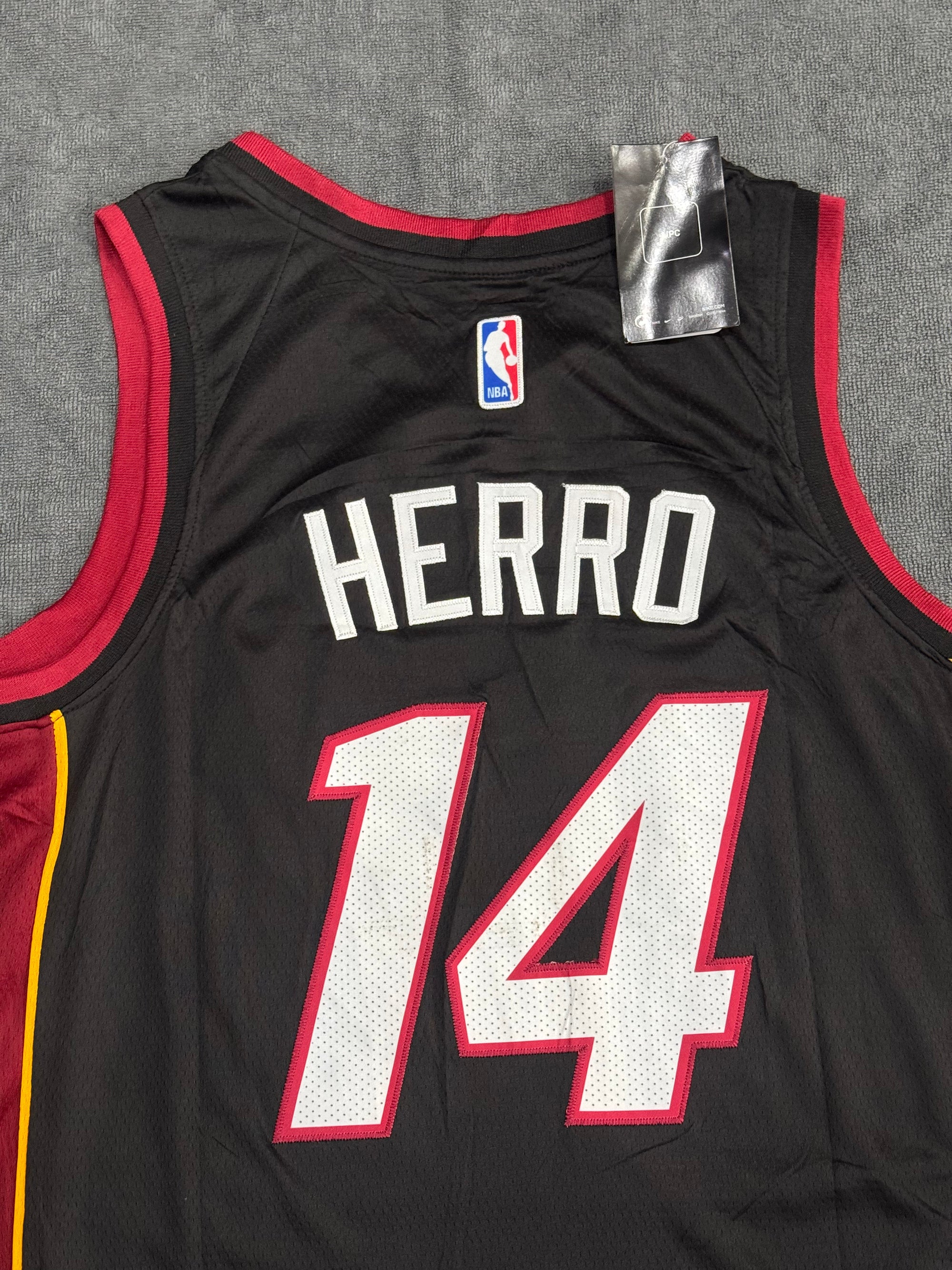 REGATA BASQUETE NK MIAMI - PRETA