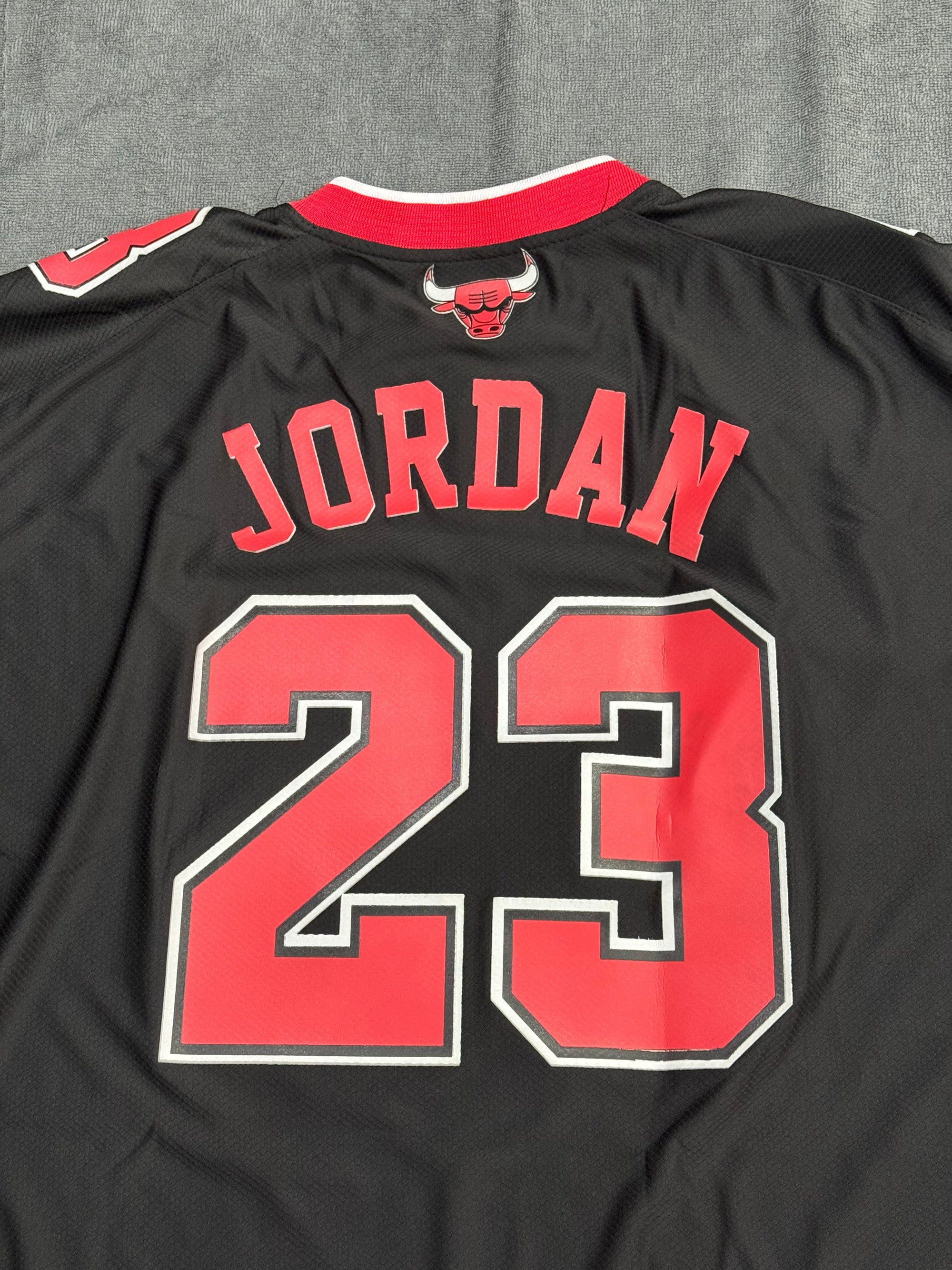 CAMISETA FUTEBOL AMERICANO CHICAGO BULLS - PRETA