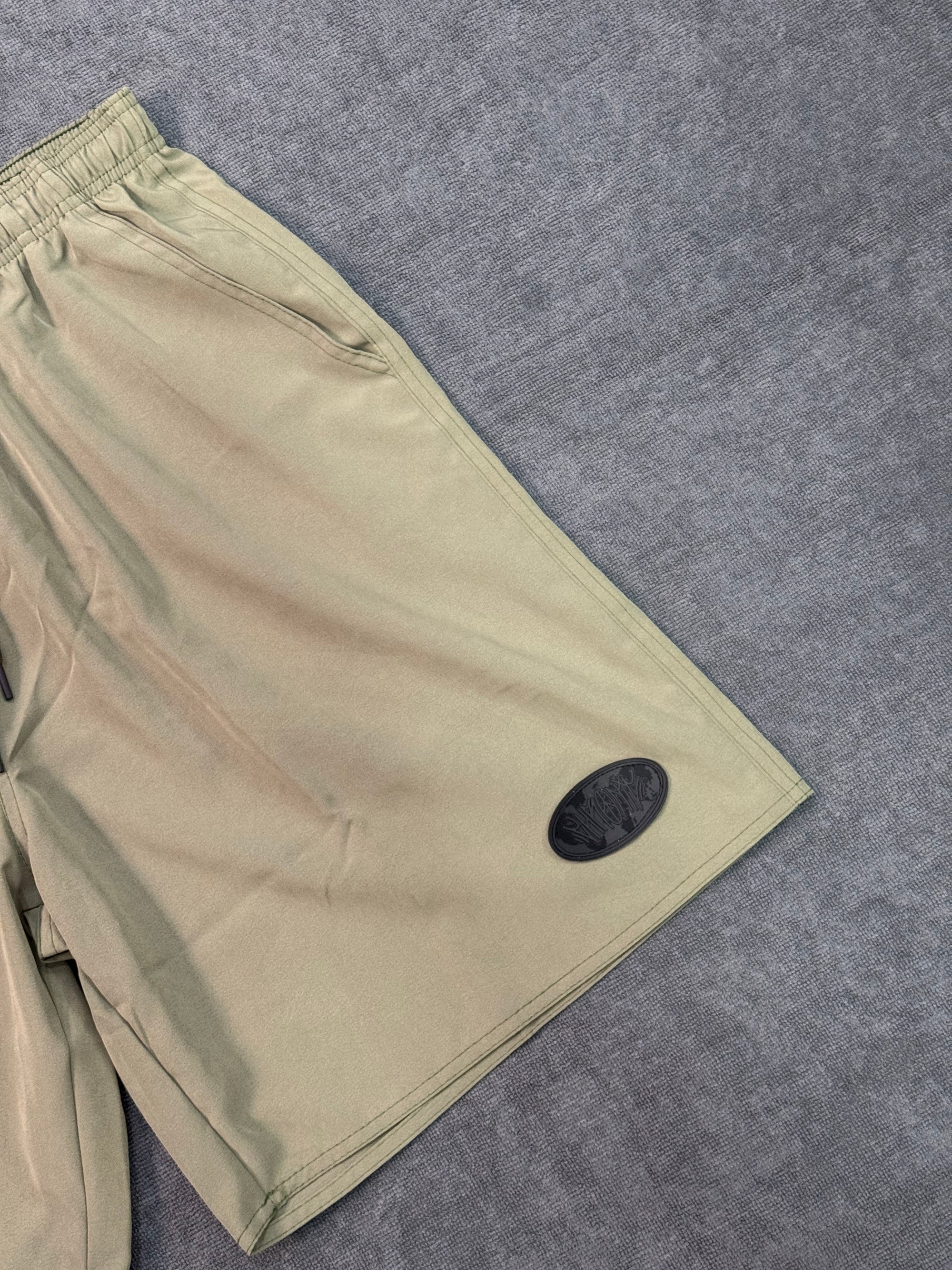 SHORT CHRONIC - BEGE