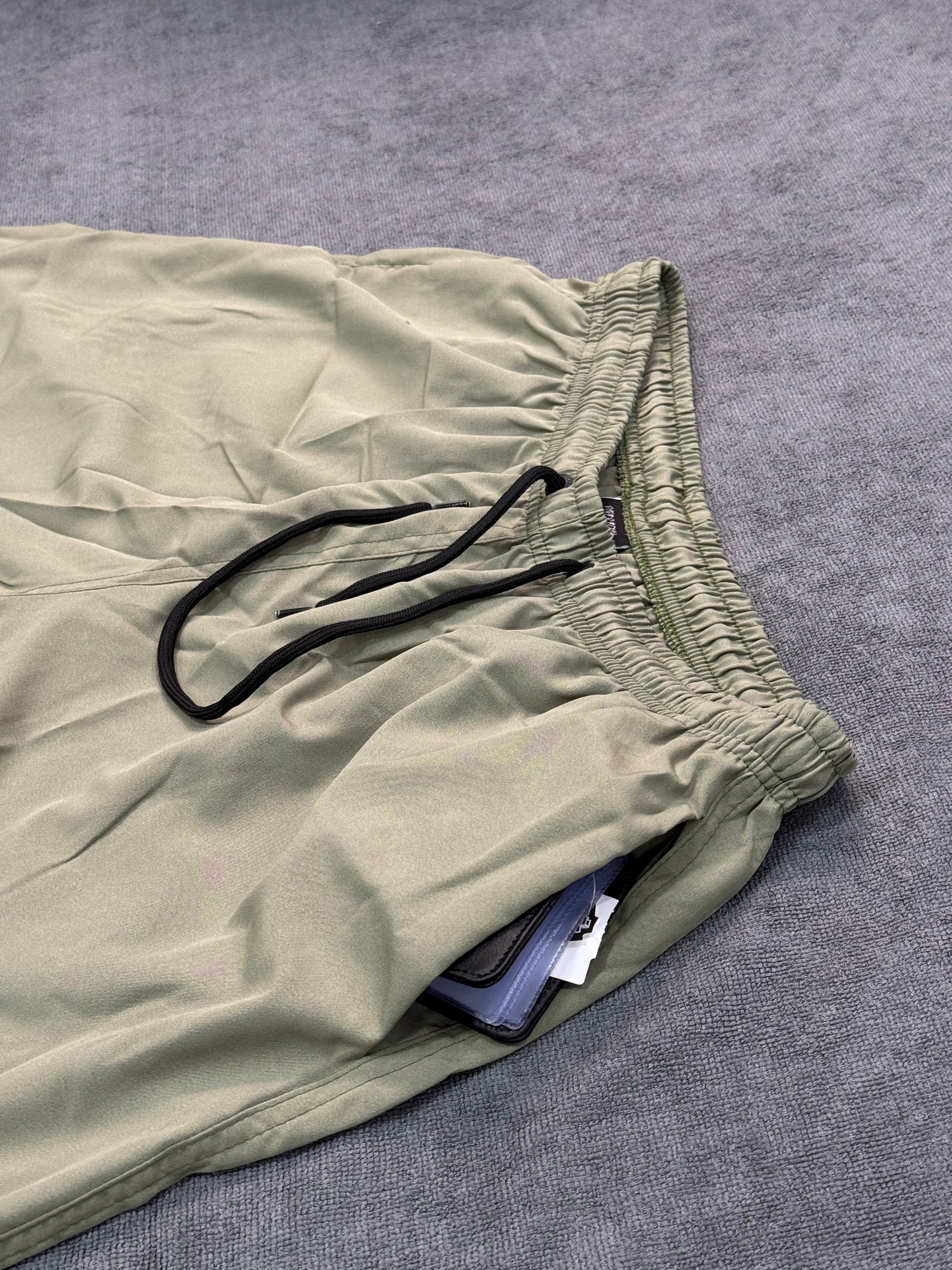 SHORT CHRONIC WORLD - BEGE