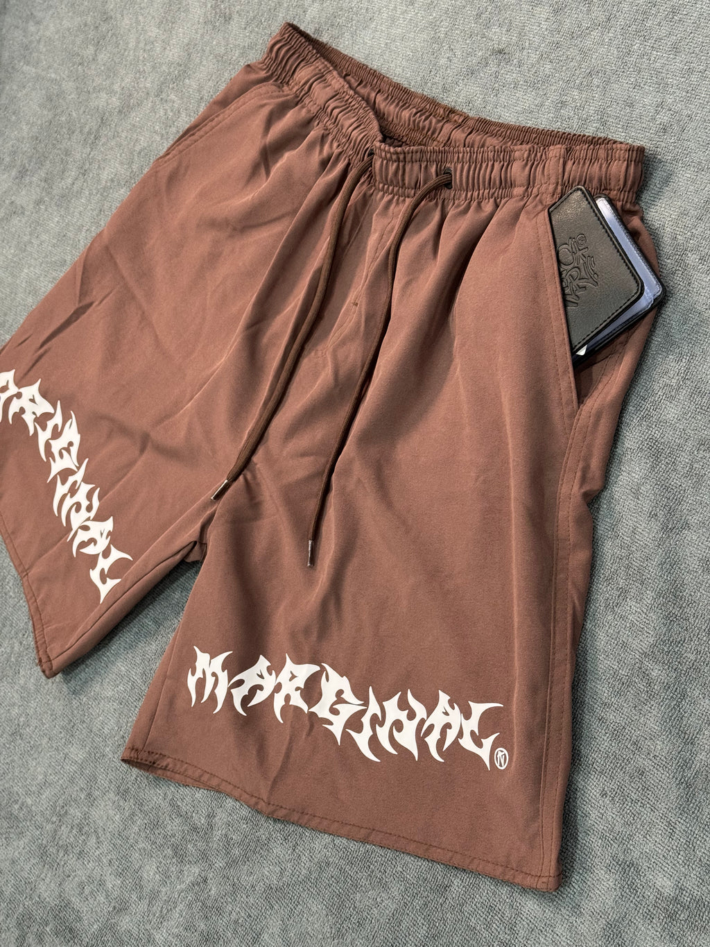 SHORT CHRONIC - MARROM