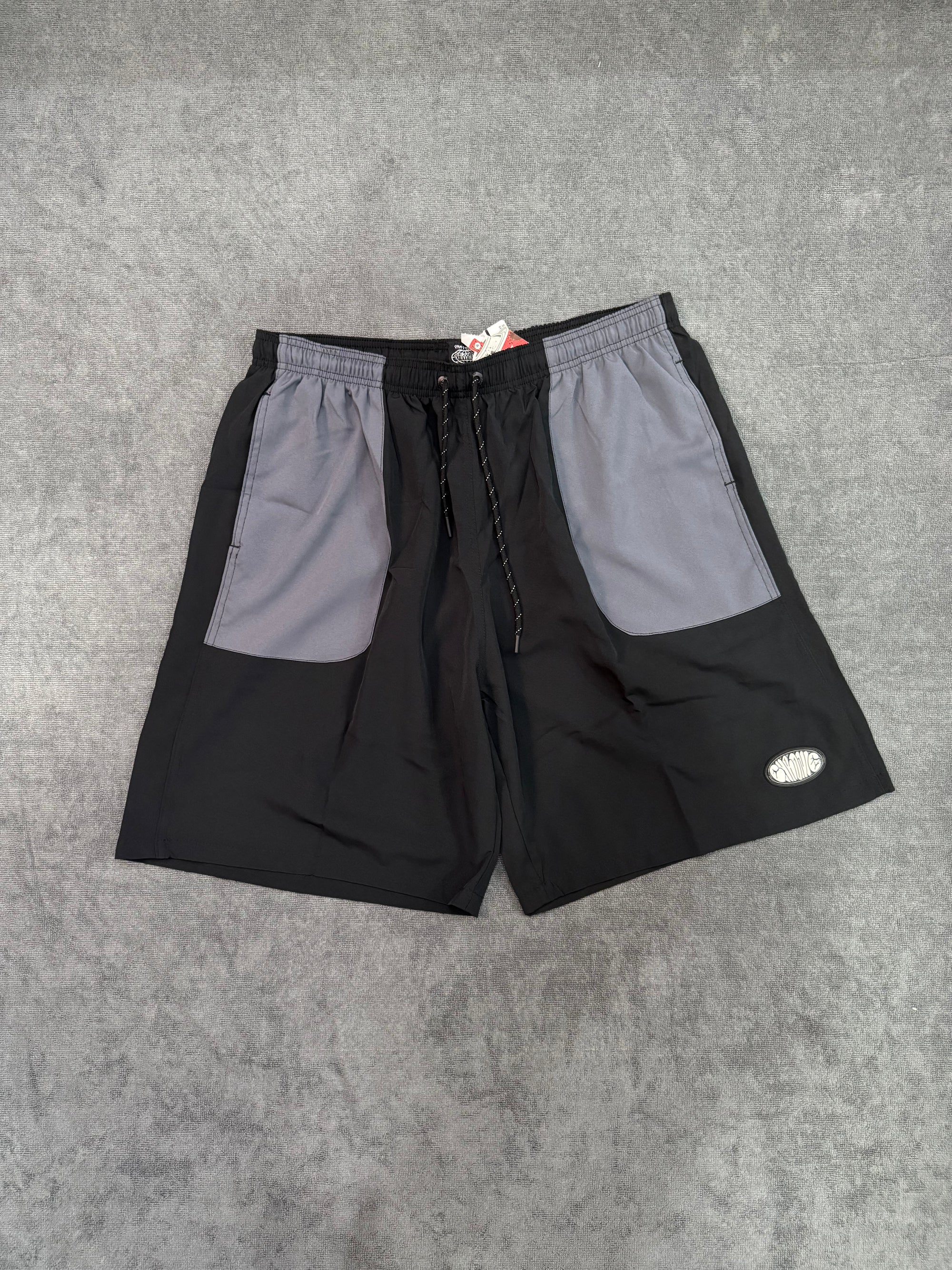SHORT CHRONIC - PRETO/CINZA