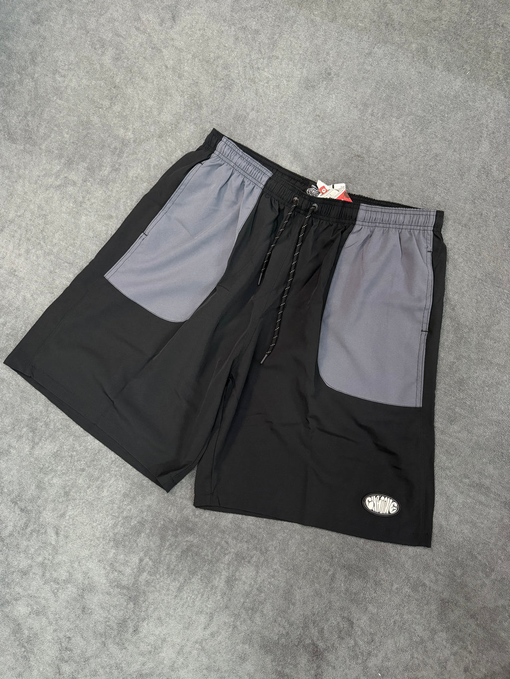 SHORT CHRONIC - PRETO/CINZA