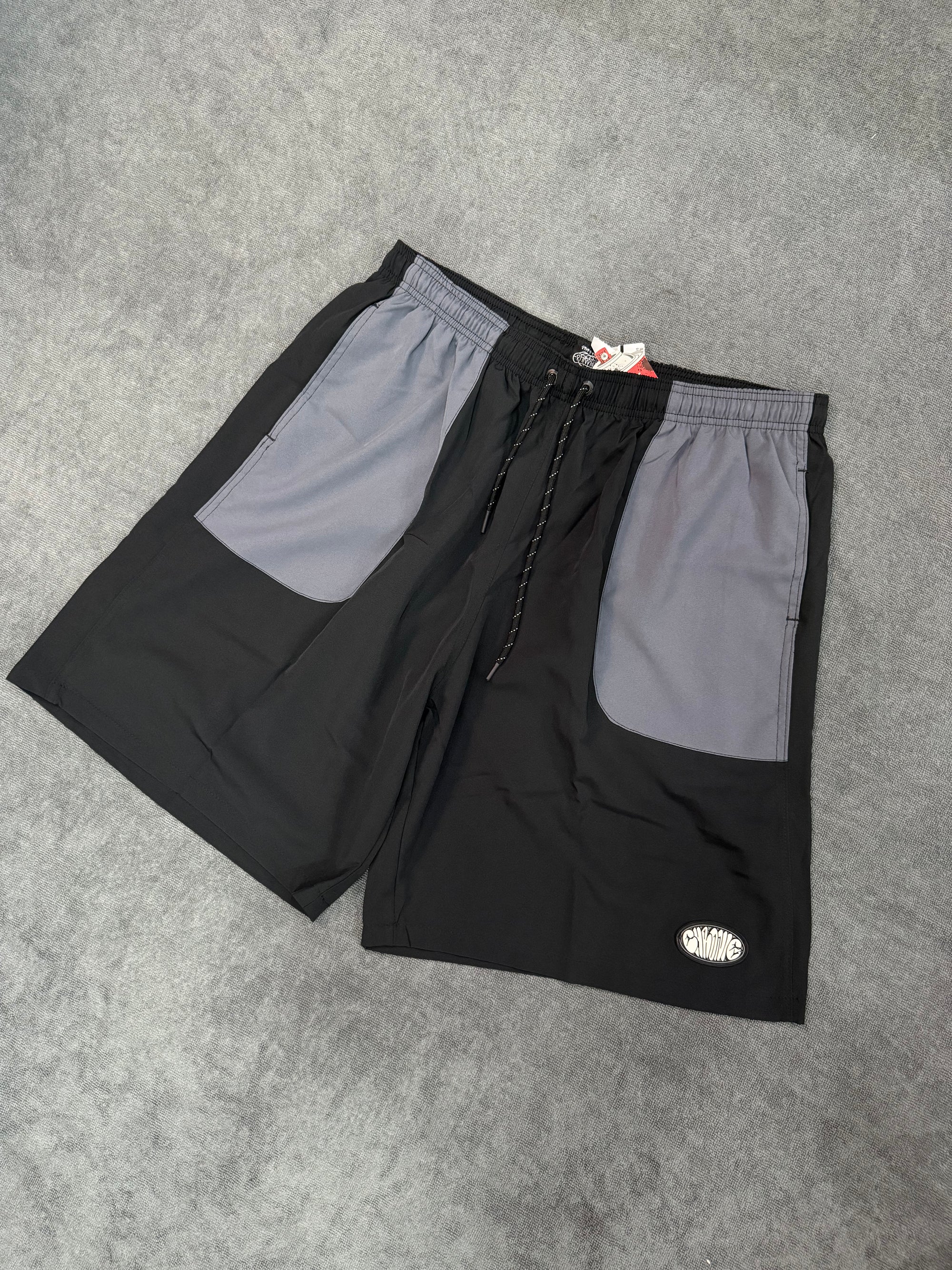 SHORT CHRONIC - PRETO/CINZA