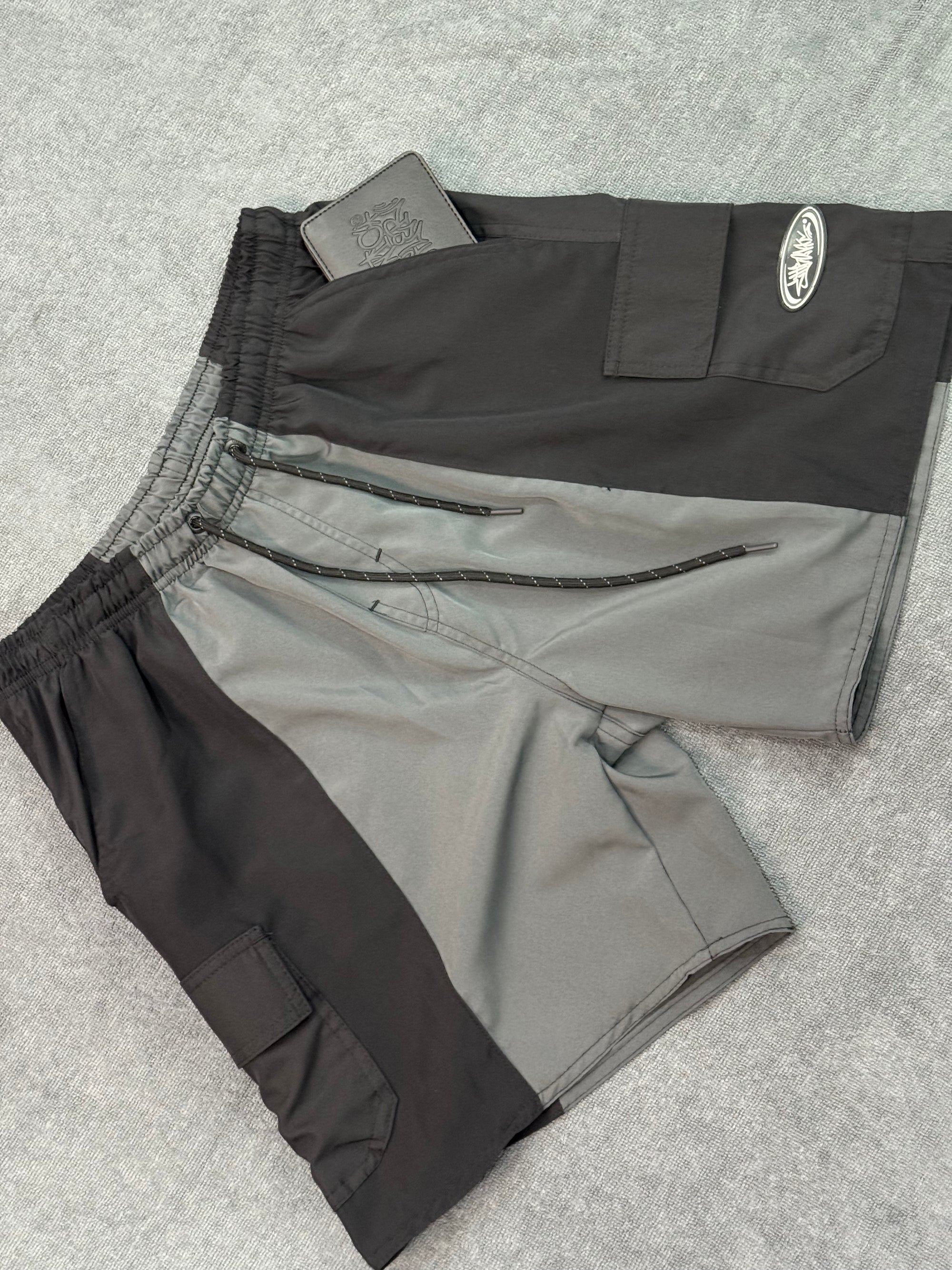 SHORT CHRONIC CARGO - PRETO/CINZA
