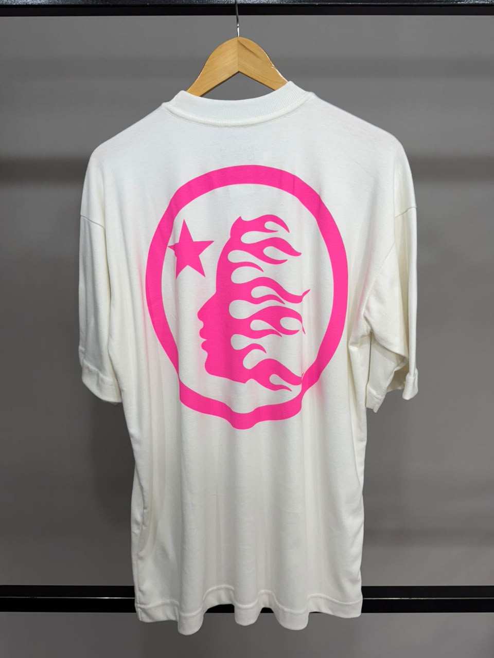 CAMISETA OVERSIZED HELLSTAR - OFF WHITE