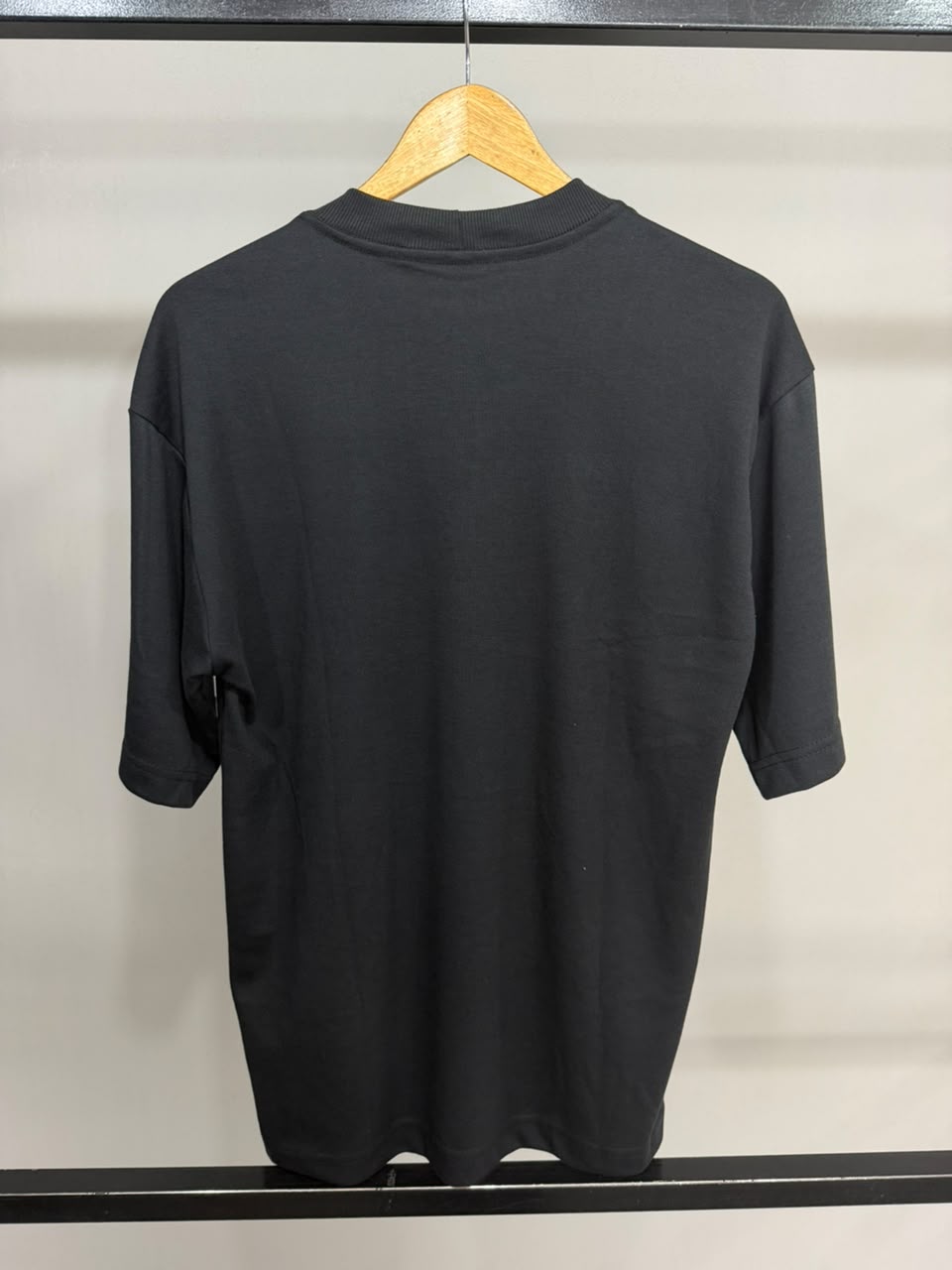CAMISETA OVERSIZED NK LOGO - PRETA